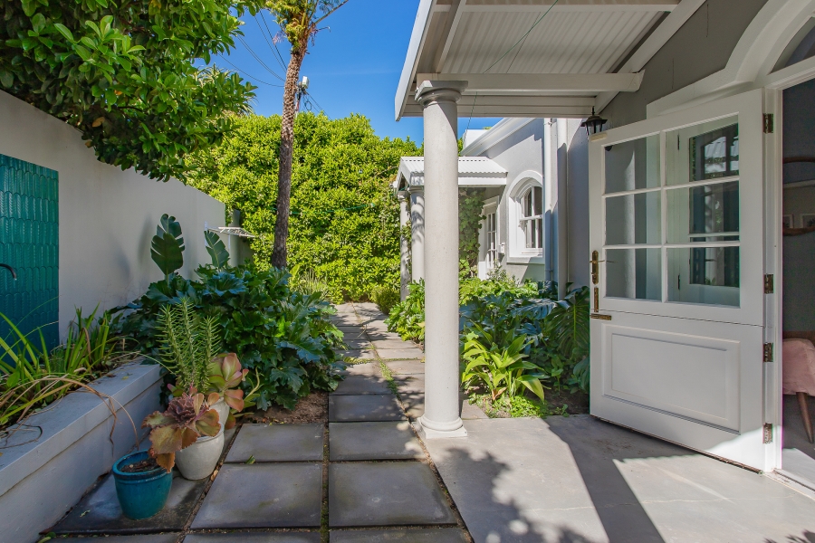 To Let 4 Bedroom Property for Rent in Franschhoek Western Cape